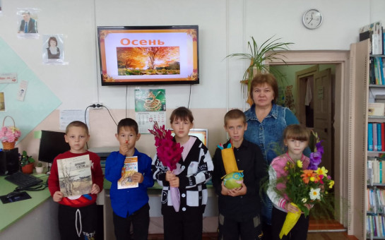 Закружилась листва золотая